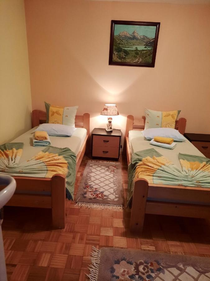 Guest House Rose Смедеревска-Паланка Экстерьер фото