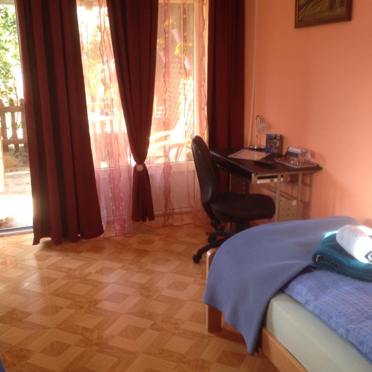 Guest House Rose Смедеревска-Паланка Экстерьер фото